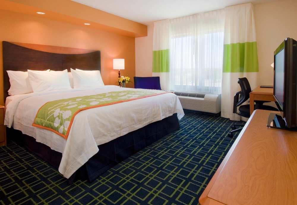 Fairfield Inn & Suites By Marriott Austin Parmer Tech Ridge Exterior photo