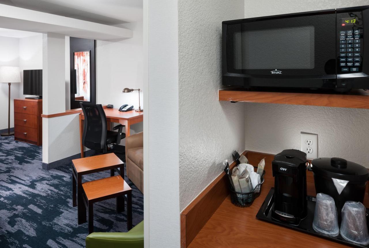 Fairfield Inn & Suites By Marriott Austin Parmer Tech Ridge Exterior photo